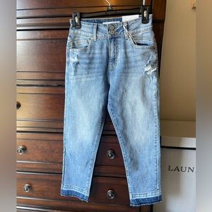 KanCan, new with tags light wash straight fit jeans size 1/24.